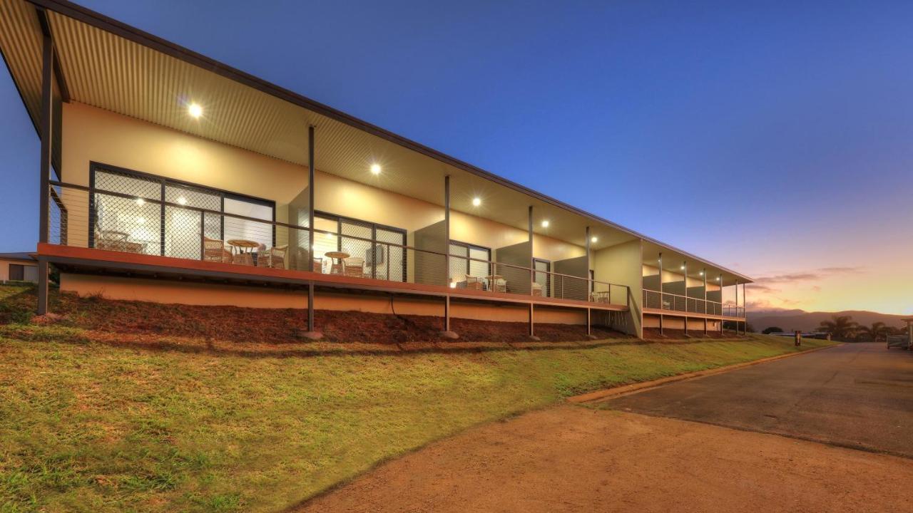 Atherton Motel Экстерьер фото