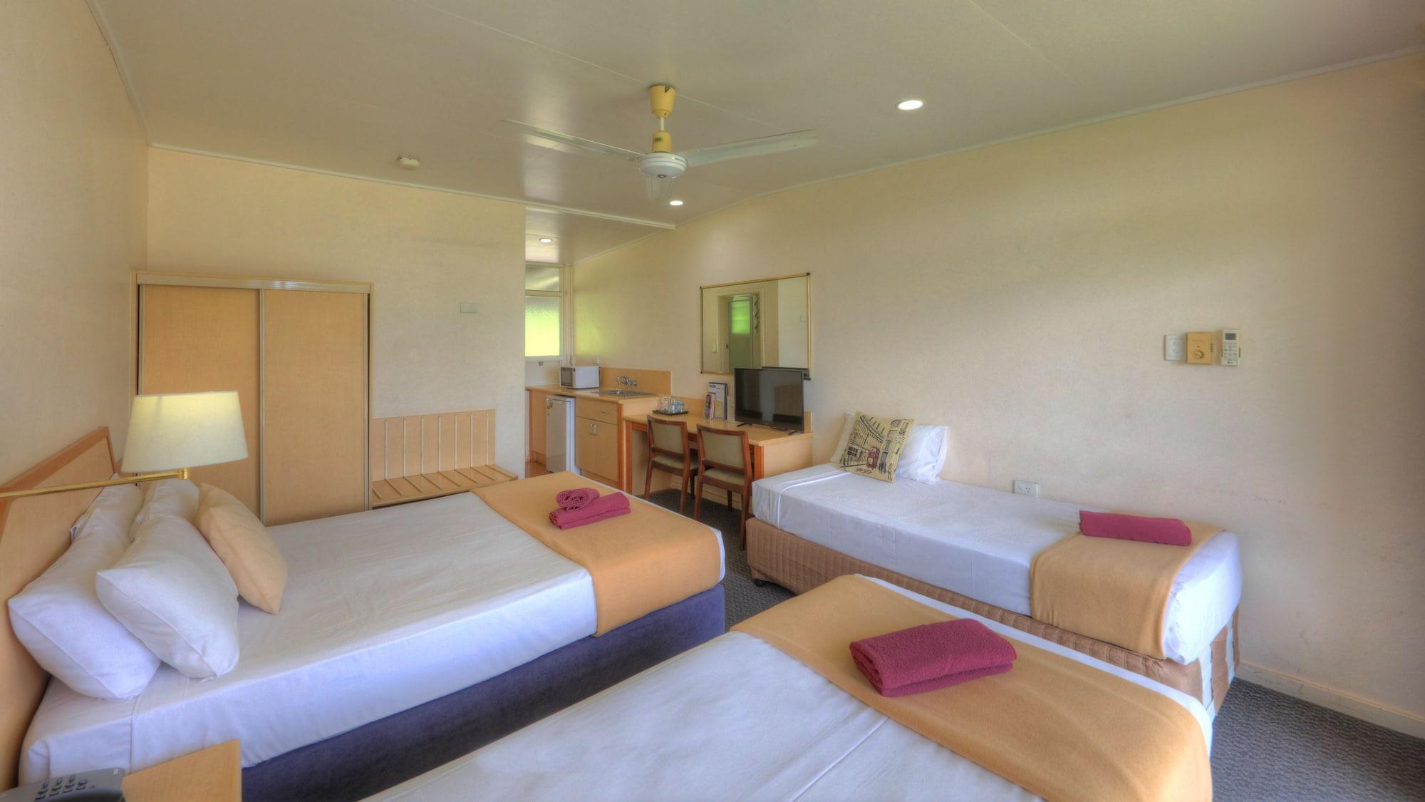 Atherton Motel Экстерьер фото