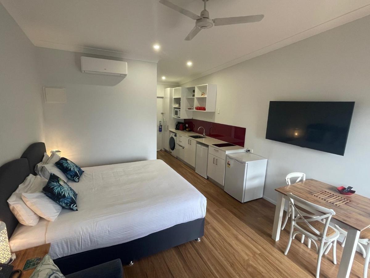Atherton Motel Экстерьер фото