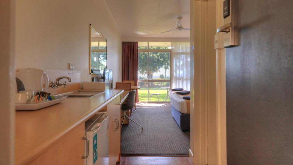 Atherton Motel Экстерьер фото